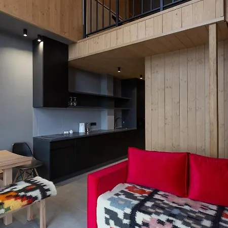 Panorama Apartment *